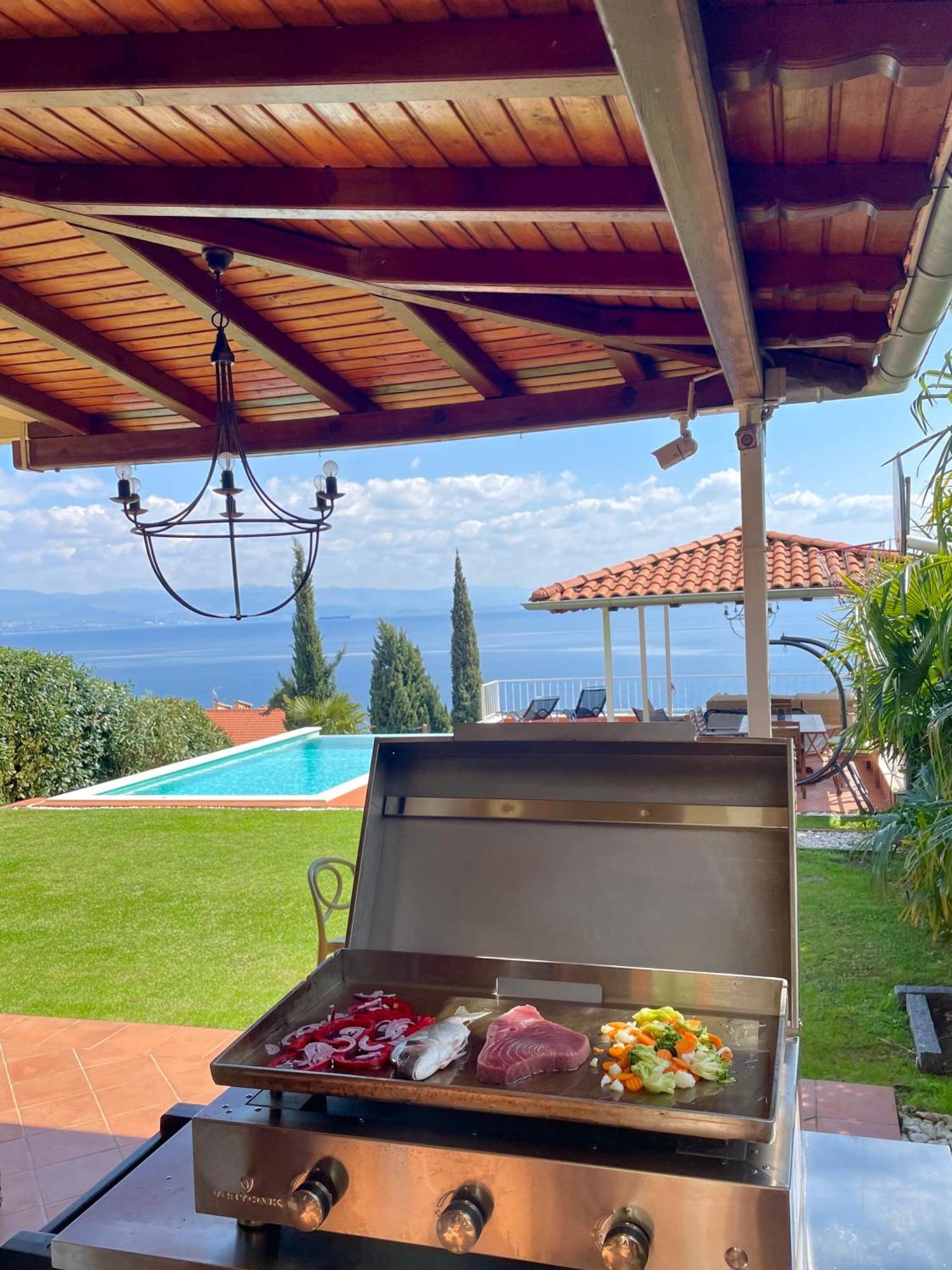 Villa Lovran - 150M To The Beach - Infinity Pool - Incredible Sea View - Fitness Room Экстерьер фото